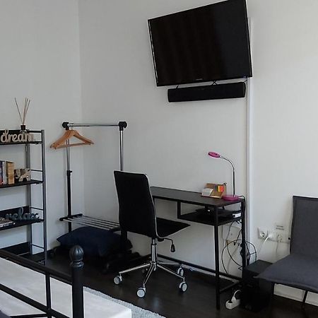 أرادايا City Center Minimalist Apartment المظهر الخارجي الصورة