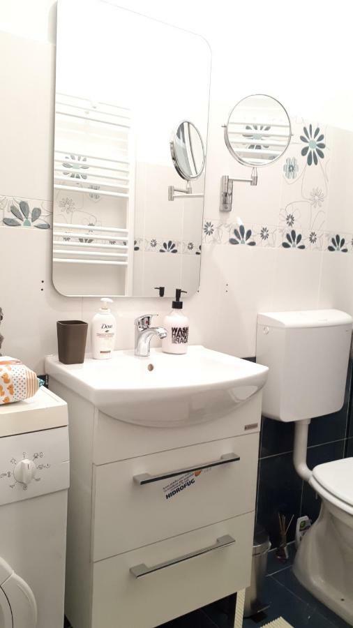 أرادايا City Center Minimalist Apartment المظهر الخارجي الصورة